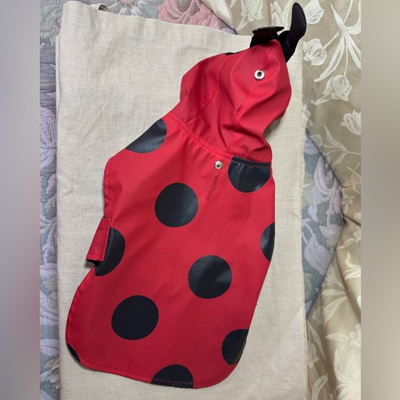 LuvGear Ladybug Raincoat - Picture 3 of 7